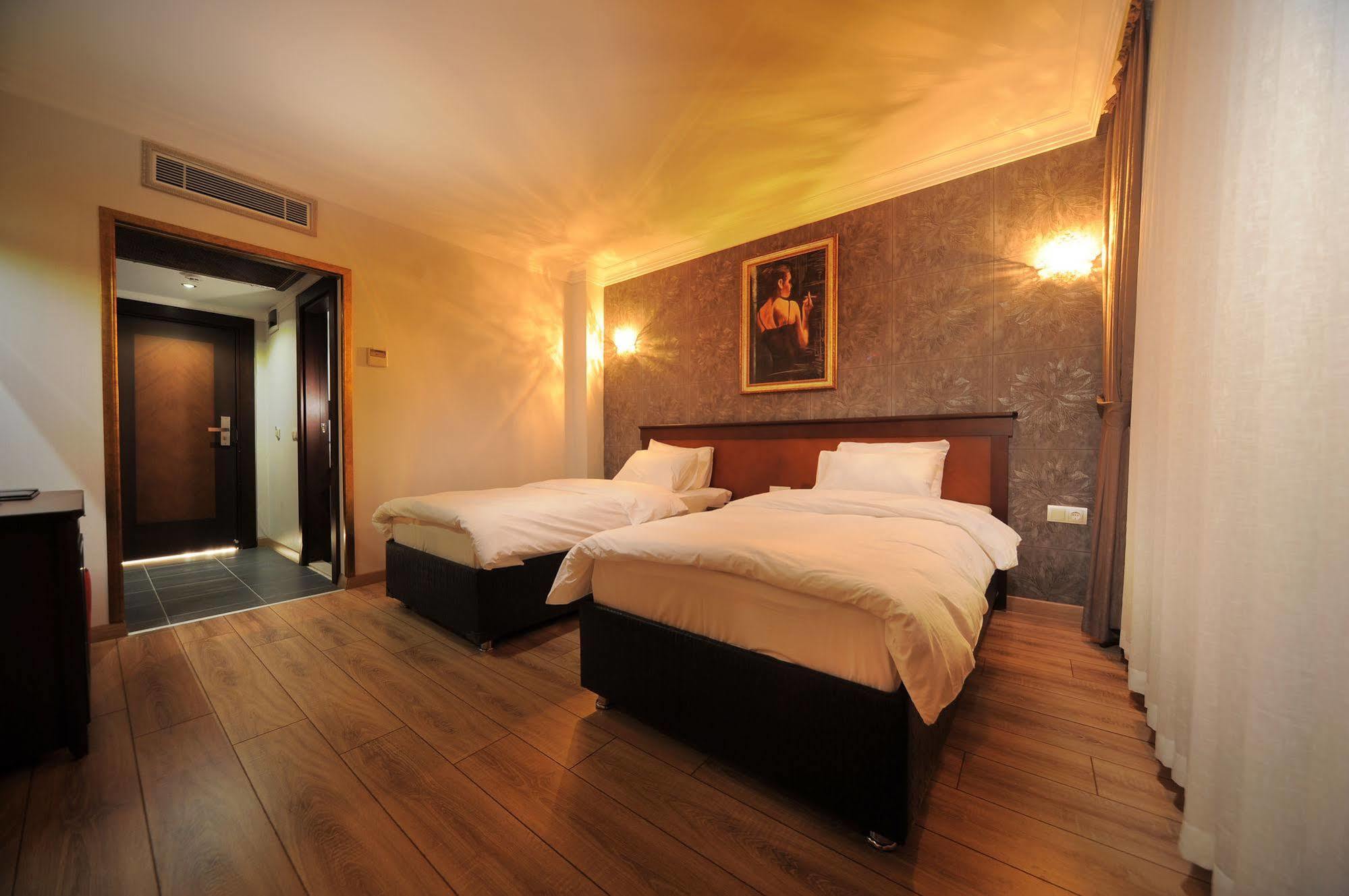 Golden Lake Hotel Адана Экстерьер фото